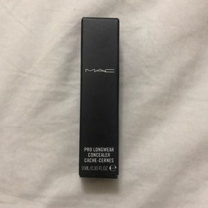 MAC Pro Longwear Concealer NC35